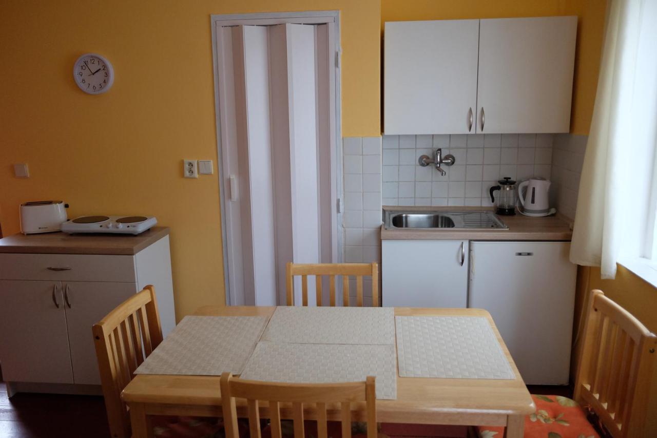 Apartman Marta Lägenhet Staré Splavy Exteriör bild